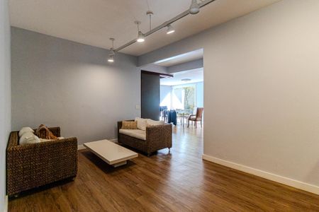 Apartamento à venda com 194m², 3 quartos e 1 vaga Apartamento à venda com 194m², 3 quartos e 1 vagaLiving