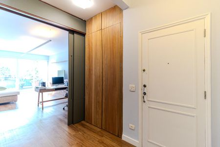 Entrada Social de apartamento à venda com 3 quartos, 194m² em Vila Buarque, São Paulo