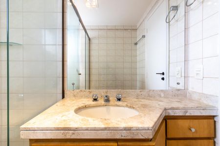 Apartamento para alugar com 110m², 3 quartos e 2 vagasBanheiro