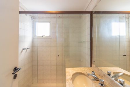 Apartamento para alugar com 110m², 3 quartos e 2 vagasBanheiro