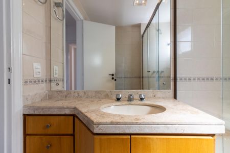 Apartamento para alugar com 110m², 3 quartos e 2 vagasBanheiro da Suíte