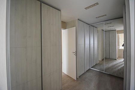 Apartamento à venda com 234m², 4 quartos e 4 vagasQuarto Suíte