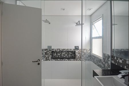 Apartamento à venda com 234m², 4 quartos e 4 vagasBanheiro da Suíte