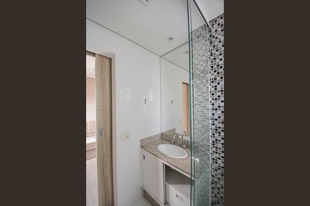 Apartamento à venda com 234m², 4 quartos e 4 vagasBanheiro da Suíte 3