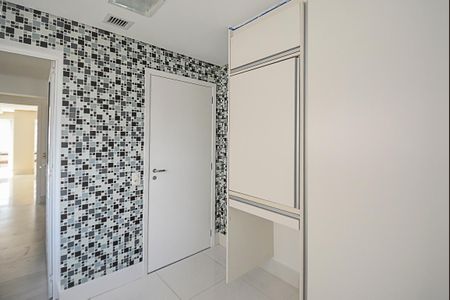 Apartamento à venda com 234m², 4 quartos e 4 vagasÁrea de Serviço