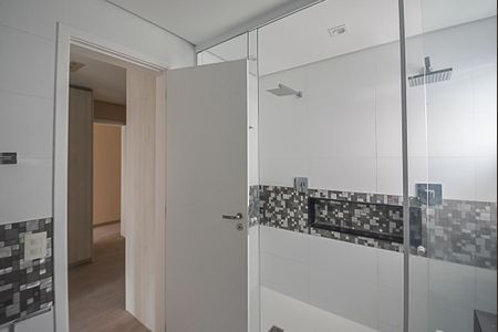Apartamento à venda com 234m², 4 quartos e 4 vagasBanheiro da Suíte