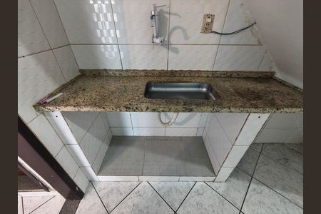 Casa para alugar com 60m², 1 quarto e sem vaga