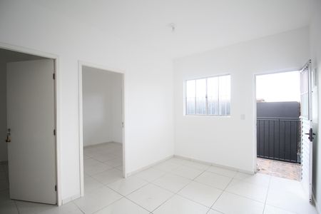 Sala/Cozinha de casa para alugar com 1 quarto, 38m² em Parque Regina, São Paulo