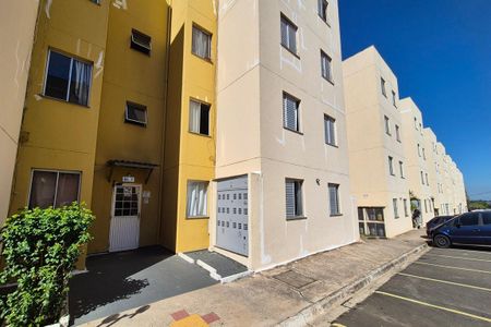 Apartamento à venda com 48m², 2 quartos e 1 vaga Apartamento à venda com 48m², 2 quartos e 1 vagaFachada do Bloco