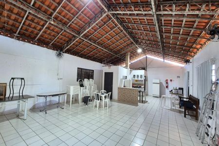 Apartamento à venda com 48m², 2 quartos e 1 vaga Apartamento à venda com 48m², 2 quartos e 1 vagaÁrea comum - Salão de festas