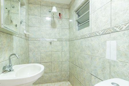 Casa para alugar com 160m², 3 quartos e 1 vaga Casa para alugar com 160m², 3 quartos e 1 vagaBanheiro Quarto 1