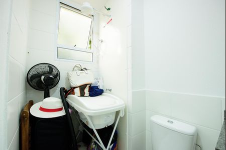 Apartamento à venda com 52m², 2 quartos e 1 vaga Apartamento à venda com 52m², 2 quartos e 1 vagaBanheiro