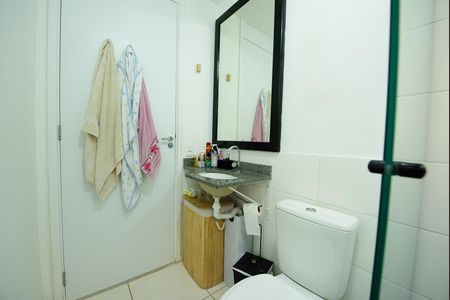 Apartamento à venda com 52m², 2 quartos e 1 vaga Apartamento à venda com 52m², 2 quartos e 1 vagaBanheiro da Suíte