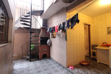 Casa à venda com 250m², 4 quartos e 2 vagasQuintal 