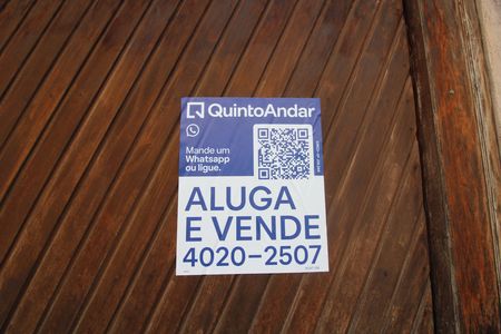 Casa à venda com 250m², 4 quartos e 2 vagasPlaca