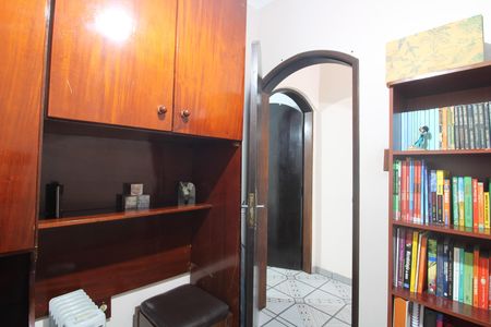 Casa à venda com 250m², 4 quartos e 2 vagasQuarto 2