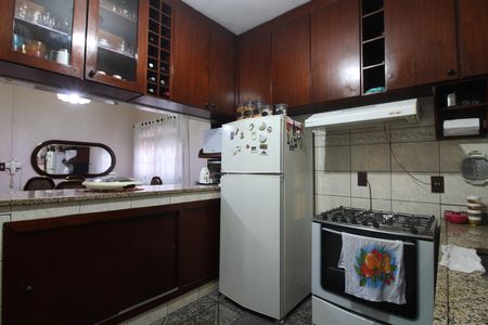 Casa à venda com 250m², 4 quartos e 2 vagasCozinha
