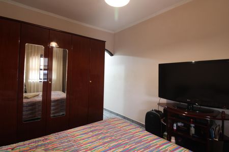 Casa à venda com 250m², 4 quartos e 2 vagasSuíte