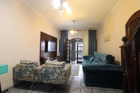 Sala de casa à venda com 4 quartos, 250m² em Jardim Fernandes, São Paulo