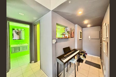 Apartamento à venda com 48m², 1 quarto e 1 vaga Apartamento à venda com 48m², 1 quarto e 1 vagaSala