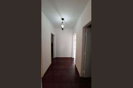 Apartamento para alugar com 150m², 3 quartos e 3 vagas Apartamento para alugar com 150m², 3 quartos e 3 vagasCorredor