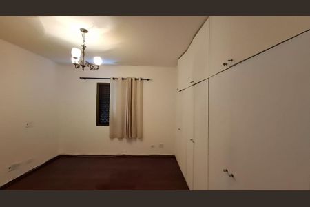 Apartamento para alugar com 150m², 3 quartos e 3 vagas Apartamento para alugar com 150m², 3 quartos e 3 vagasQuarto