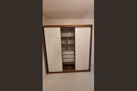 Apartamento para alugar com 150m², 3 quartos e 3 vagas Apartamento para alugar com 150m², 3 quartos e 3 vagasQuarto