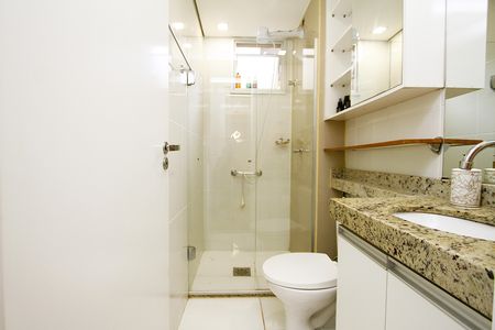 Apartamento à venda com 87m², 2 quartos e 2 vagasBanheiro Social