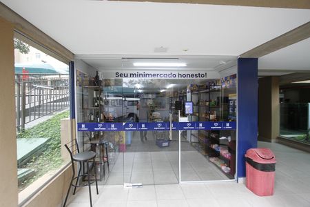 Apartamento à venda com 87m², 2 quartos e 2 vagasmercado
