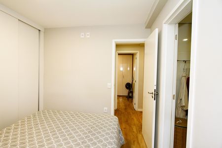 Apartamento à venda com 87m², 2 quartos e 2 vagasQuarto 2 - Suíte