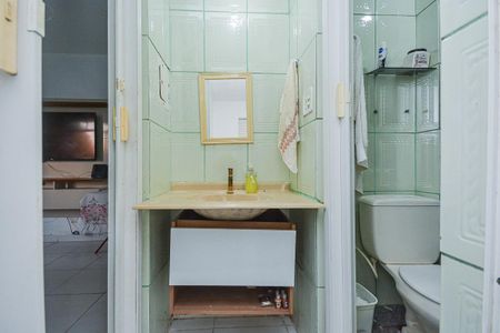 Apartamento para alugar com 44m², 2 quartos e sem vaga Apartamento para alugar com 44m², 2 quartos e sem vagaBanheiro