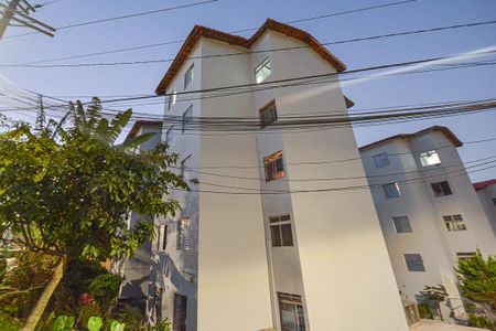 Apartamento para alugar com 44m², 2 quartos e sem vaga Apartamento para alugar com 44m², 2 quartos e sem vagaFachada