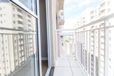 Sacada de apartamento para alugar com 2 quartos, 44m² em Vila Sul Americana, Carapicuíba