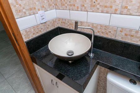 Apartamento para alugar com 45m², 2 quartos e sem vaga Apartamento para alugar com 45m², 2 quartos e sem vagaBanheiro