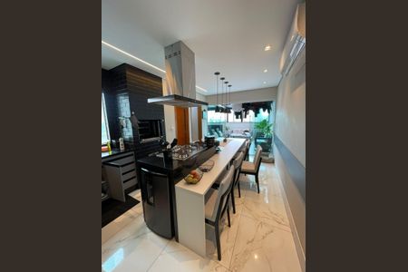 Apartamento à venda com 150m², 3 quartos e 2 vagas Apartamento à venda com 150m², 3 quartos e 2 vagasCozinha