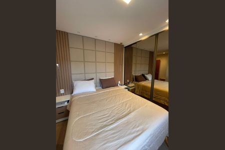 Apartamento à venda com 150m², 3 quartos e 2 vagas Apartamento à venda com 150m², 3 quartos e 2 vagasQuarto 1