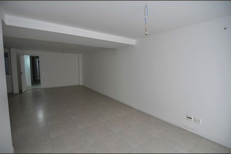 Apartamento à venda com 86m², 1 quarto e 1 vaga Apartamento à venda com 86m², 1 quarto e 1 vagaSala