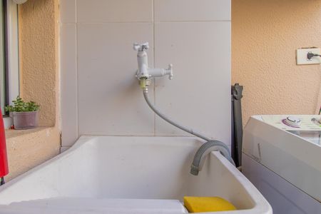 Área de Serviço de apartamento para alugar com 2 quartos, 43m² em Jardim da Gloria, Cotia