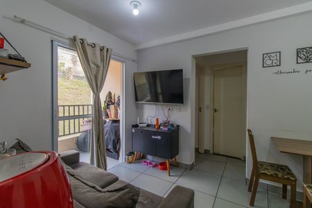Sala de apartamento para alugar com 2 quartos, 43m² em Jardim da Gloria, Cotia
