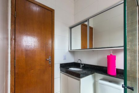 Casa de condomínio para alugar com 80m², 2 quartos e 1 vagaBanheiro 
