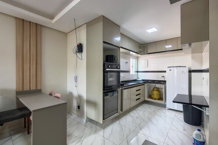 Casa de condomínio para alugar com 80m², 2 quartos e 1 vagaCozinha 