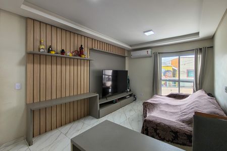 Sala de casa de condomínio para alugar com 2 quartos, 80m² em Vila Caiçara, Praia Grande