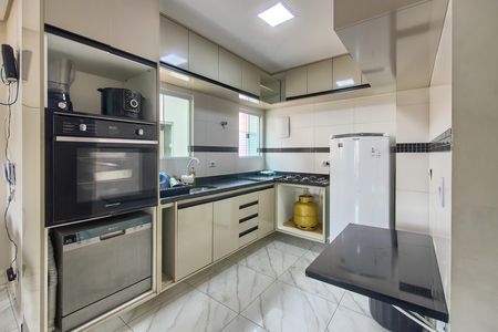 Casa de condomínio para alugar com 80m², 2 quartos e 1 vagaCozinha 