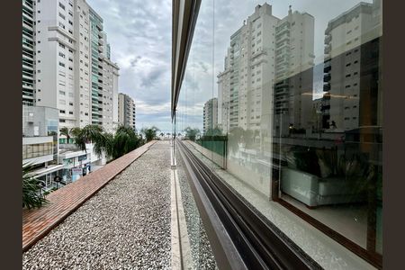 Apartamento para alugar com 56m², 1 quarto e 1 vagaVaranda