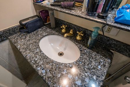 Apartamento à venda com 40m², 1 quarto e 1 vaga Apartamento à venda com 40m², 1 quarto e 1 vagaBanheiro
