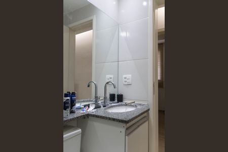 Apartamento à venda com 65m², 2 quartos e 2 vagas Apartamento à venda com 65m², 2 quartos e 2 vagasBanheiro