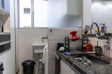 Apartamento à venda com 65m², 2 quartos e 2 vagas Apartamento à venda com 65m², 2 quartos e 2 vagasCozinha