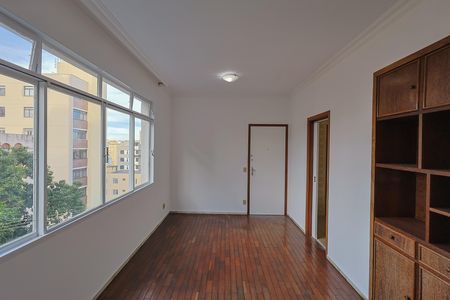 Apartamento para alugar com 80m², 3 quartos e 1 vaga