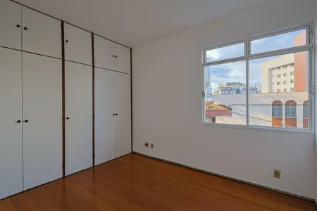 Apartamento para alugar com 80m², 3 quartos e 1 vaga