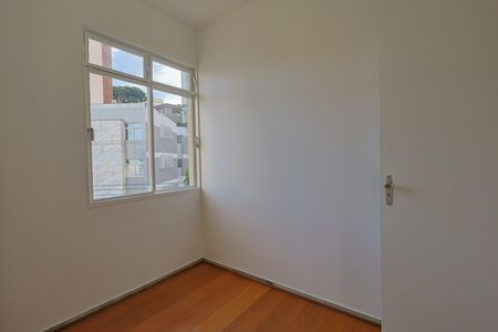 Apartamento para alugar com 3 quartos, 80m² em Grajaú, Belo Horizonte